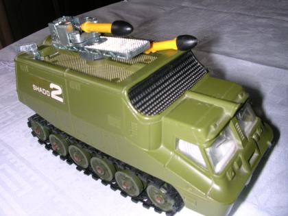 DINKI TOYS Panzerwagen SHADO 2 No. 353