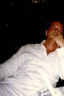 Gutaussehender Bi-Mann sucht Paare M W für gemeinsame Stunden.