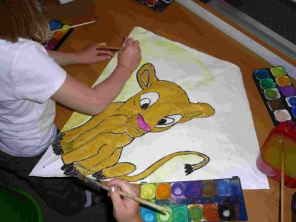 Drachenbasteln im Kindergarten OGS Schule Ferienfreizeit . auch im Drachenshop